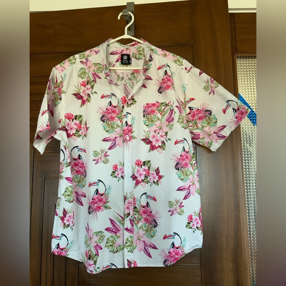AMNESIA Short Sleeve Shirt, Sz XL